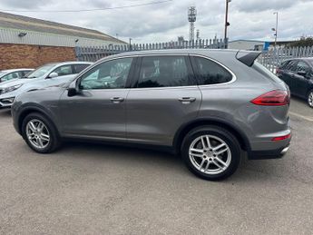 Porsche Cayenne 3.0 TD V6 TiptronicS 4WD Euro 6 (s/s) 5dr