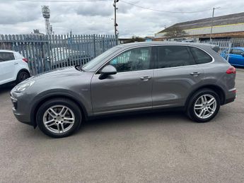 Porsche Cayenne 3.0 TD V6 TiptronicS 4WD Euro 6 (s/s) 5dr