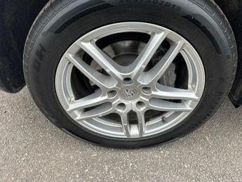 Porsche Cayenne 3.0 TD V6 TiptronicS 4WD Euro 6 (s/s) 5dr