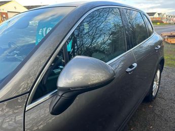 Porsche Cayenne 3.0 TD V6 TiptronicS 4WD Euro 6 (s/s) 5dr