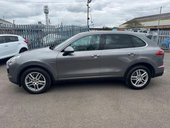Porsche Cayenne 3.0 TD V6 TiptronicS 4WD Euro 6 (s/s) 5dr