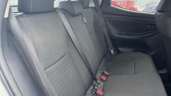 Toyota Yaris 1.5 VVT-h Design E-CVT Euro 6 (s/s) 5dr