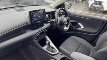 Toyota Yaris 1.5 VVT-h Design E-CVT Euro 6 (s/s) 5dr