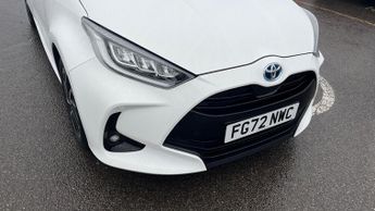 Toyota Yaris 1.5 VVT-h Design E-CVT Euro 6 (s/s) 5dr