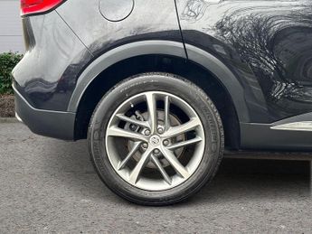 MG MG HS 1.5 T-GDI 16.6kWh Exclusive Auto Euro 6 (s/s) 5dr