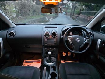 Nissan Qashqai 1.6 n-tec+ 2WD Euro 5 5dr