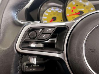 Porsche 718 Boxster 2.0T Convertible GPF 2dr Petrol PDK Euro 6 (s/s) (300 ps)