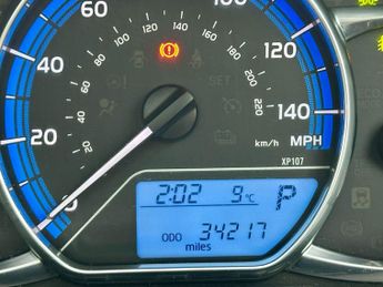 Toyota Yaris 1.5 VVT-h Excel E-CVT Euro 6 5dr (15in Alloy)