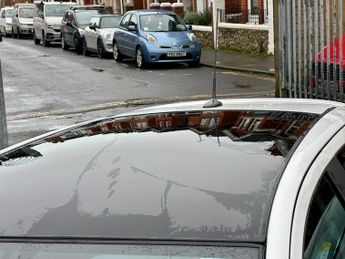 Toyota Yaris 1.5 VVT-h Excel E-CVT Euro 6 5dr (15in Alloy)