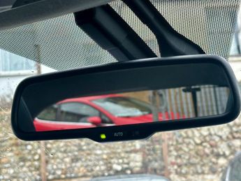 Toyota Yaris 1.5 VVT-h Excel E-CVT Euro 6 5dr (15in Alloy)