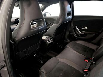 Mercedes-Benz A Class 1.5 A180d AMG Line Hatchback 5dr Diesel 7G-DCT Euro 6 (s/s) (116