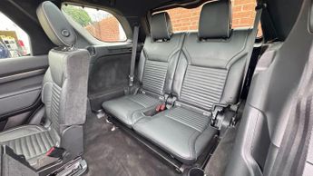 Land Rover Discovery 2.0 SD4 HSE SUV 5dr Diesel Auto 4WD Euro 6 (s/s) (240 ps)