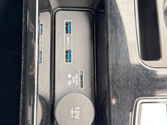 Land Rover Discovery 2.0 SD4 HSE SUV 5dr Diesel Auto 4WD Euro 6 (s/s) (240 ps)