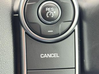 Land Rover Discovery 2.0 SD4 HSE SUV 5dr Diesel Auto 4WD Euro 6 (s/s) (240 ps)