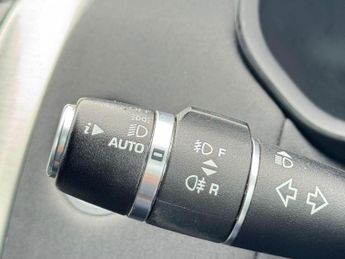 Land Rover Discovery 2.0 SD4 HSE SUV 5dr Diesel Auto 4WD Euro 6 (s/s) (240 ps)