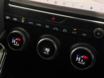 Jaguar E-PACE 2.0 D180 R-Dynamic SE Auto AWD Euro 6 (s/s) 5dr