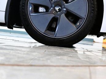 TESLA Model 3 Standard Range Plus Saloon 4dr Electric Auto RWD (241 bhp) +FREE