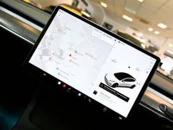 TESLA Model 3 Standard Range Plus Saloon 4dr Electric Auto RWD (241 bhp) +FREE