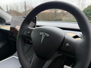 Tesla Model Y (Dual Motor) Performance Auto 4WDE 5dr
