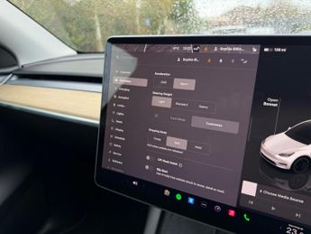 Tesla Model Y (Dual Motor) Performance Auto 4WDE 5dr