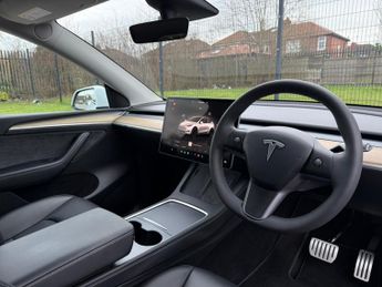 Tesla Model Y (Dual Motor) Performance Auto 4WDE 5dr