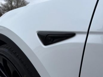 Tesla Model Y (Dual Motor) Performance Auto 4WDE 5dr
