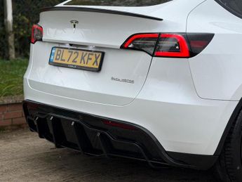 Tesla Model Y (Dual Motor) Performance Auto 4WDE 5dr