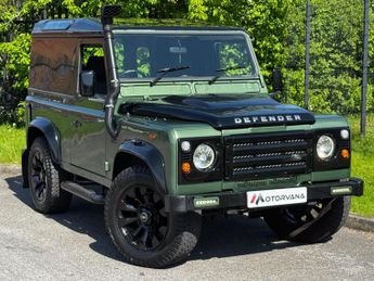 Land Rover Defender 2.5 TD5 Hard Top SUV SWB 3dr