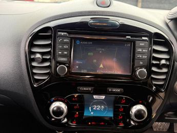 Nissan Juke 1.6 N-Connecta XTRON Euro 6 5dr