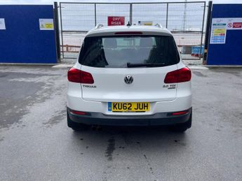 Volkswagen Tiguan 2.0 TDI BlueMotion Tech SE DSG 4WD Euro 5 (s/s) 5dr