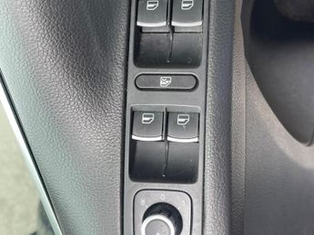 Volkswagen Tiguan 2.0 TDI BlueMotion Tech SE DSG 4WD Euro 5 (s/s) 5dr