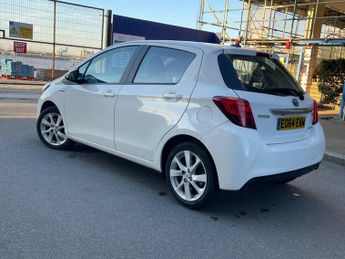 Toyota Yaris 1.5 VVT-h Excel E-CVT Euro 6 5dr (15in Alloy)