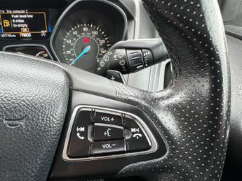 Ford Focus 1.5 TDCi ST-Line Powershift Euro 6 (s/s) 5dr
