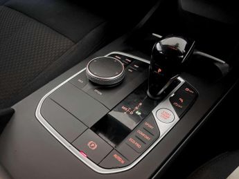 BMW 1 Series 1.5 118i SE (LCP) Hatchback 5dr Petrol DCT Euro 6 (s/s) (136 ps)