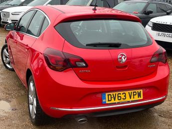 Vauxhall Astra 1.4T 16v SRi Euro 5 5dr