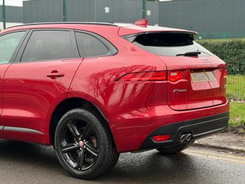 Jaguar F-PACE 2.0 D180 R-Sport Auto AWD Euro 6 (s/s) 5dr