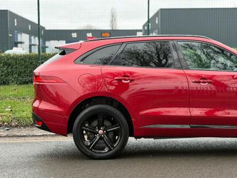 Jaguar F-PACE 2.0 D180 R-Sport Auto AWD Euro 6 (s/s) 5dr