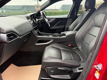 Jaguar F-PACE 2.0 D180 R-Sport Auto AWD Euro 6 (s/s) 5dr