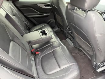 Jaguar F-PACE 2.0 D180 R-Sport Auto AWD Euro 6 (s/s) 5dr