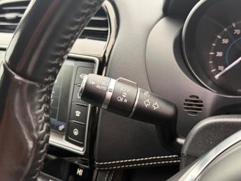 Jaguar F-PACE 2.0 D180 R-Sport Auto AWD Euro 6 (s/s) 5dr