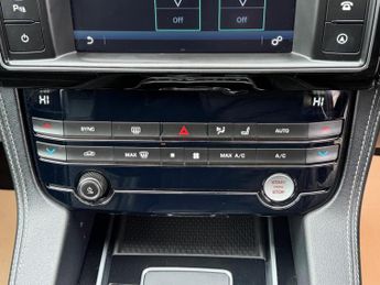 Jaguar F-PACE 2.0 D180 R-Sport Auto AWD Euro 6 (s/s) 5dr