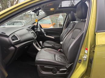 Suzuki SX4 S-Cross 1.6 DDiS SZ5 TCSS ALLGRIP Euro 6 (s/s) 5dr