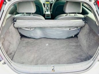 Volvo C30 2.0 R-Design Sports Coupe Euro 5 3dr