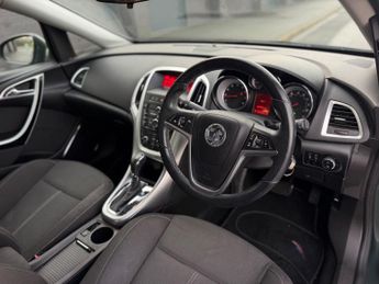 Vauxhall Astra 1.6 16v SRi Auto Euro 5 5dr