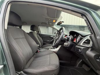 Vauxhall Astra 1.6 16v SRi Auto Euro 5 5dr