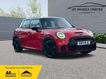 MINI Hatch 2.0 Cooper S Sport Steptronic Euro 6 (s/s) 5dr