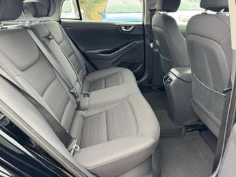 Hyundai IONIQ 1.6 h-GDi Premium DCT Euro 6 (s/s) 5dr