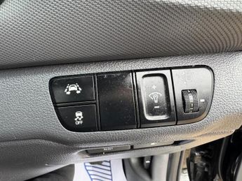 Hyundai IONIQ 1.6 h-GDi Premium DCT Euro 6 (s/s) 5dr