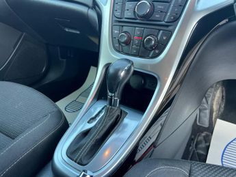 Vauxhall Astra 2.0 CDTi SRi Sports Tourer Auto Euro 5 5dr