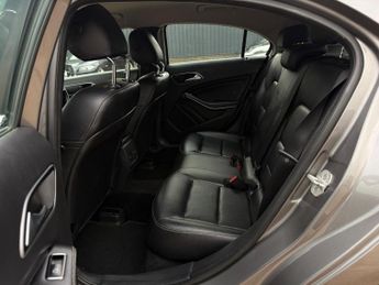 Mercedes-Benz A Class 1.5 A180d Sport 7G-DCT Euro 6 (s/s) 5dr